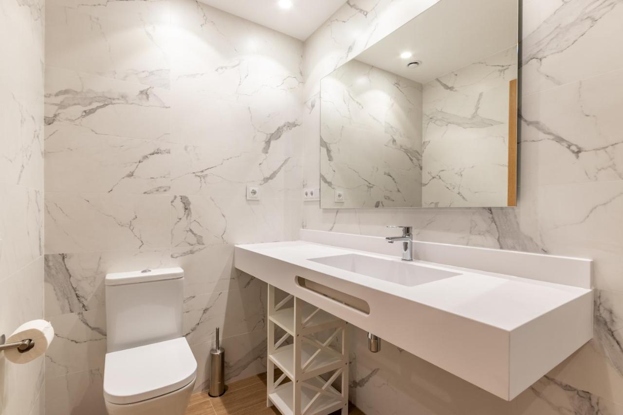 Eightrooms La Rioja Pension โลโกรโญ ภายนอก รูปภาพ
