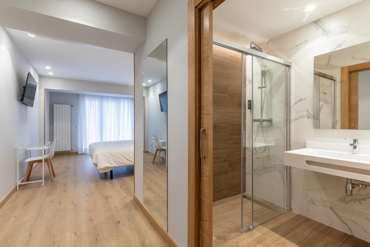 Eightrooms La Rioja Pension โลโกรโญ ภายนอก รูปภาพ
