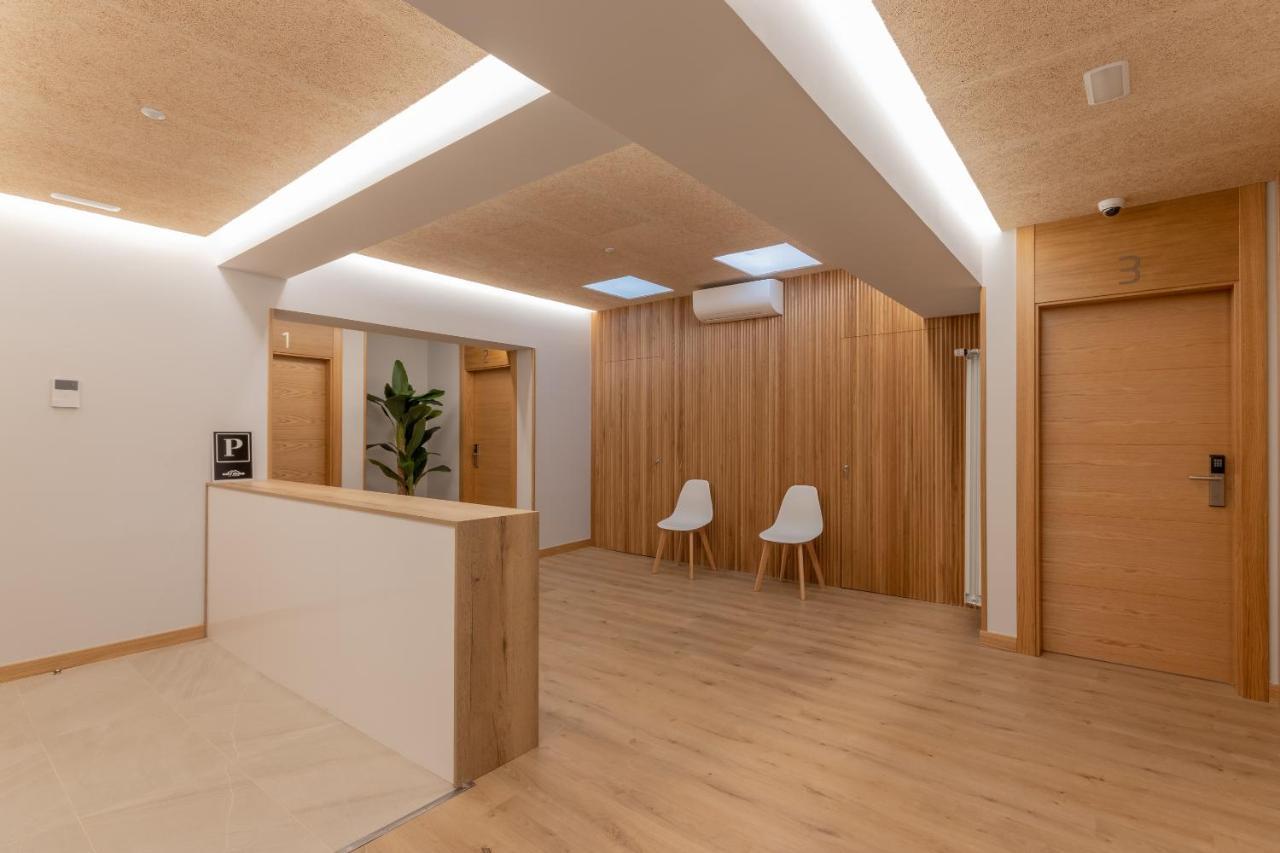 Eightrooms La Rioja Pension โลโกรโญ ภายนอก รูปภาพ
